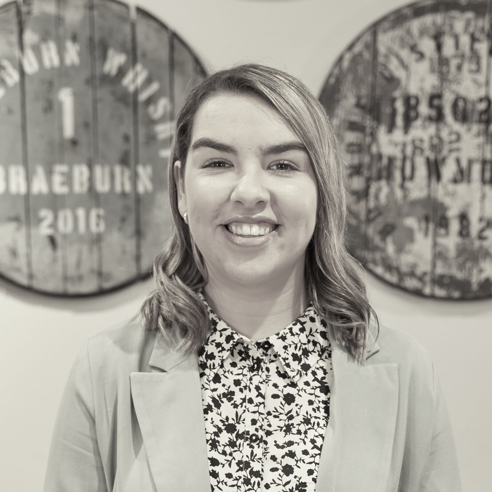 Niamh studied 3 QFA (Qualified Financial Advisory) exams in Loans, Investments and Regulation in her native Ireland, before relocating to Spain to expand her horizons and experience Spanish culture (although she always keeps her Irish roots close and is now a star forward in the local curling team). Her favourite dram is a Linkwood which she appreciates for its smooth taste and complex flavours.